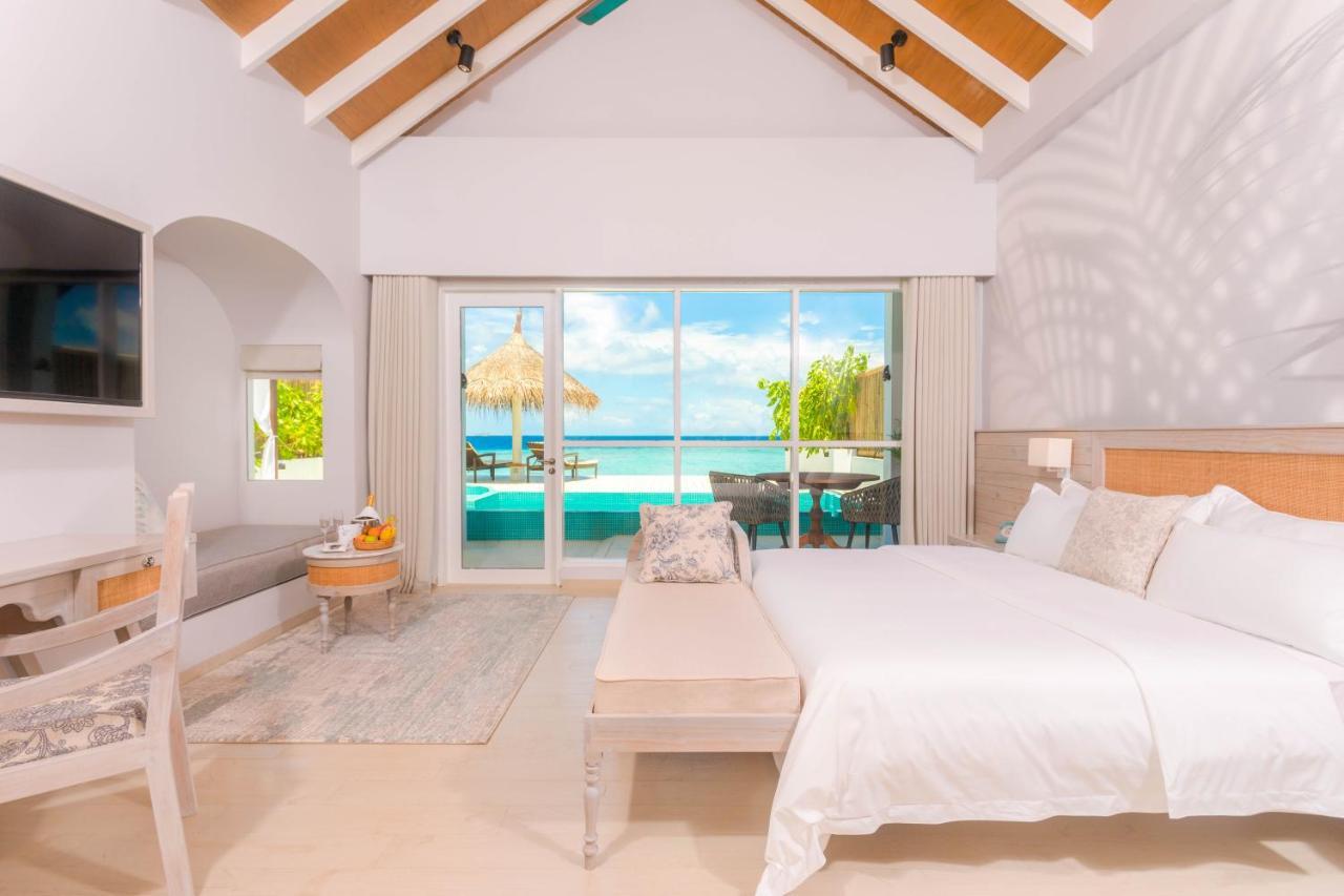 มลาฮินี กูดา บันดอส รีสอร์ต Hotel ฮุลฮูมาเล ภายนอก รูปภาพ Beachfront Junior Suite