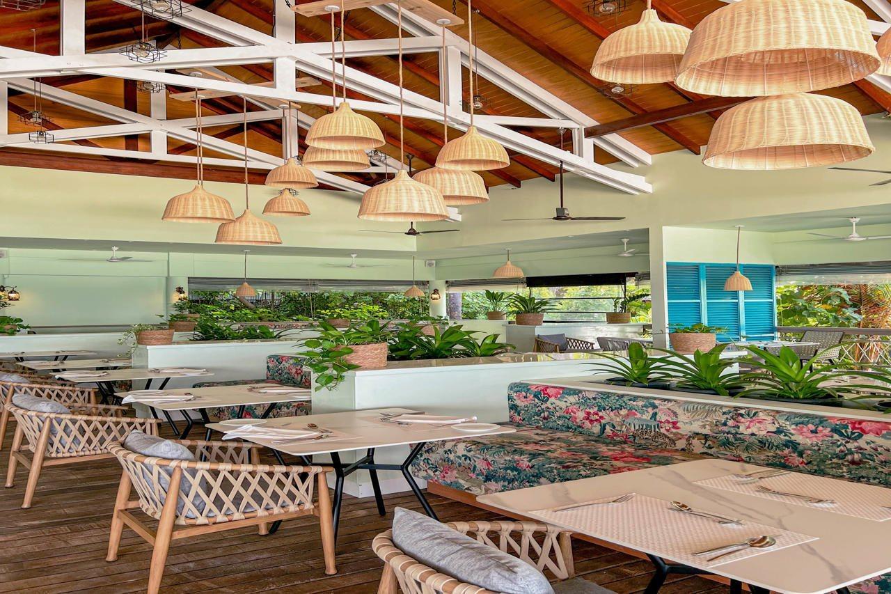 มลาฮินี กูดา บันดอส รีสอร์ต Hotel ฮุลฮูมาเล ภายนอก รูปภาพ The interior of the restaurant