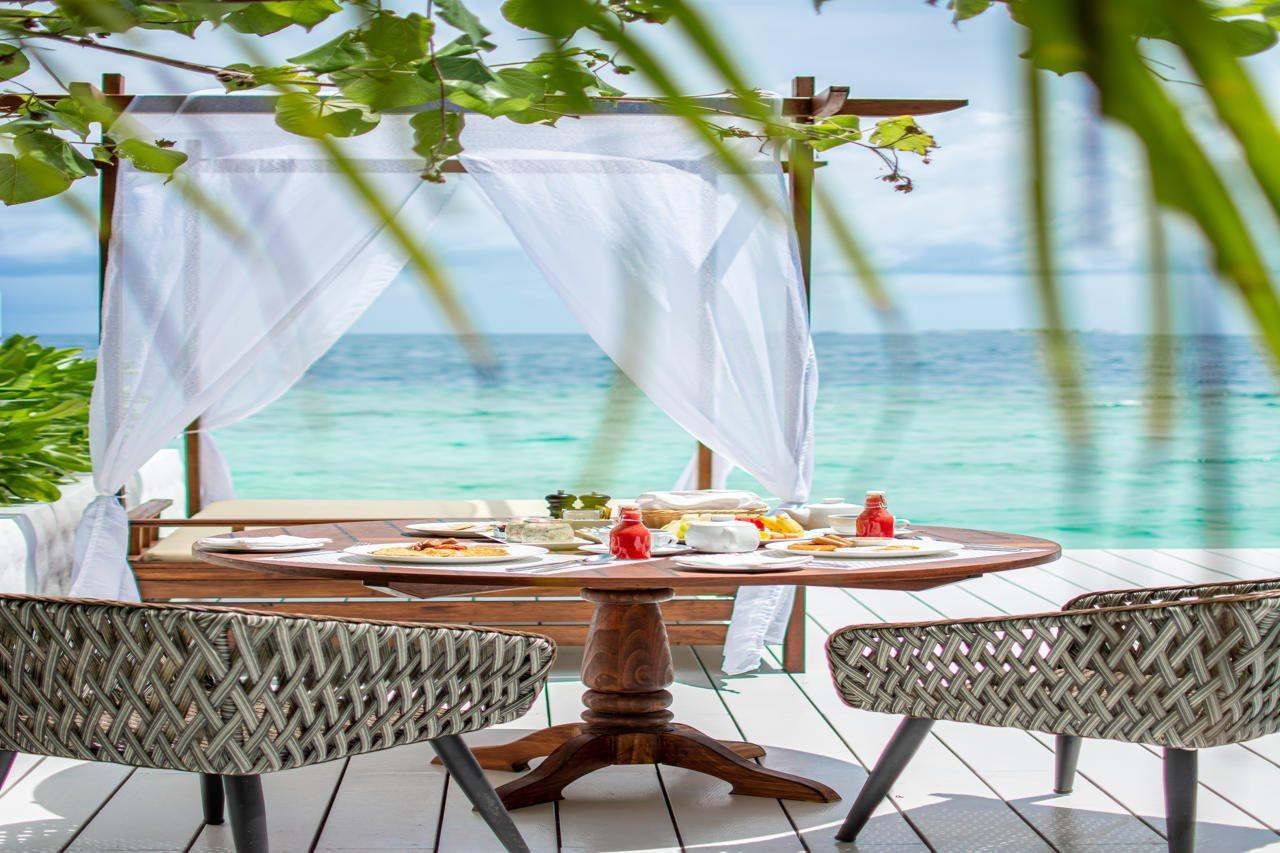 มลาฮินี กูดา บันดอส รีสอร์ต Hotel ฮุลฮูมาเล ภายนอก รูปภาพ The Beach Club