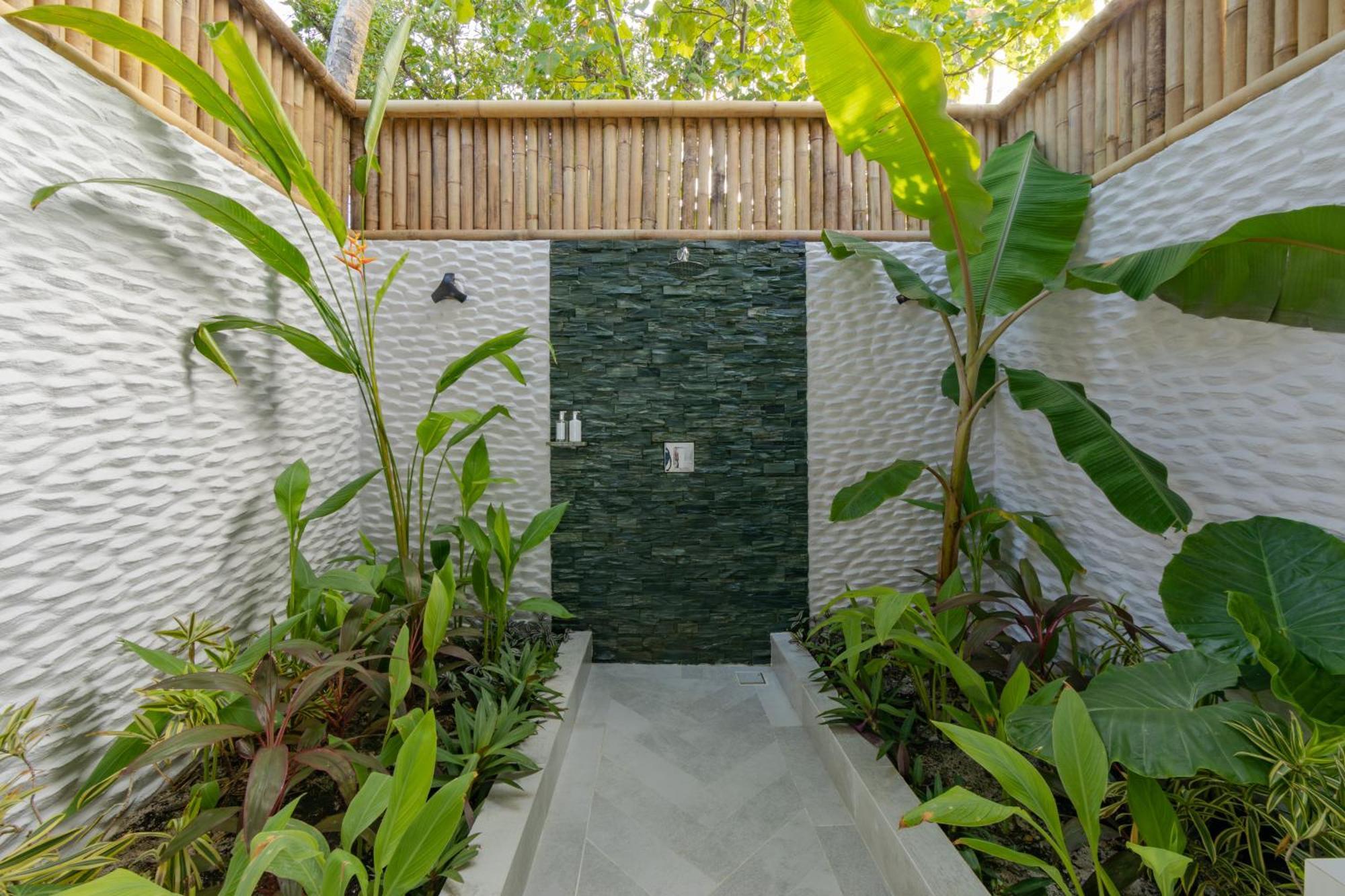 มลาฮินี กูดา บันดอส รีสอร์ต Hotel ฮุลฮูมาเล ภายนอก รูปภาพ Entrance to a villa at the resort