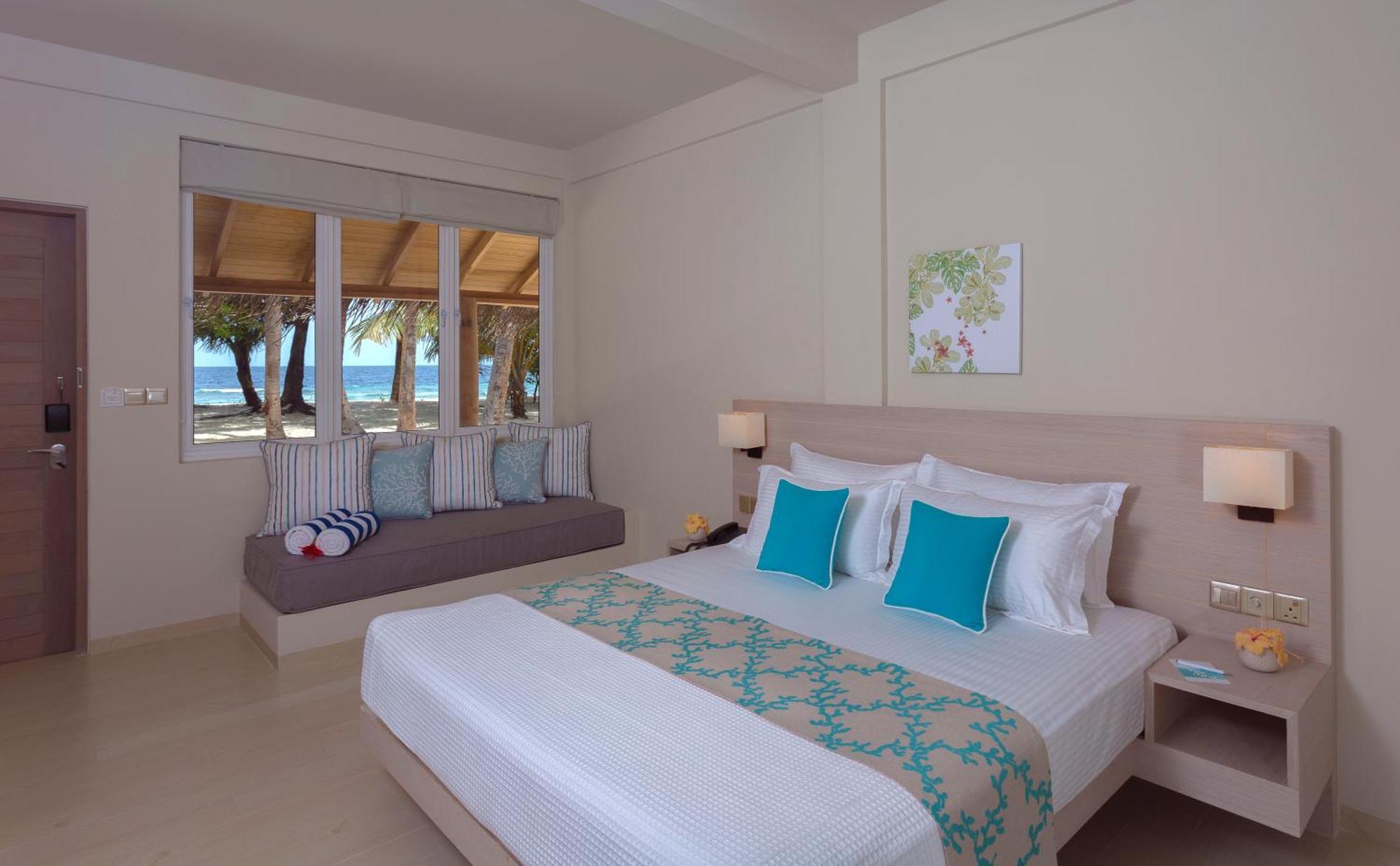 มลาฮินี กูดา บันดอส รีสอร์ต Hotel ฮุลฮูมาเล ภายนอก รูปภาพ Beach villa