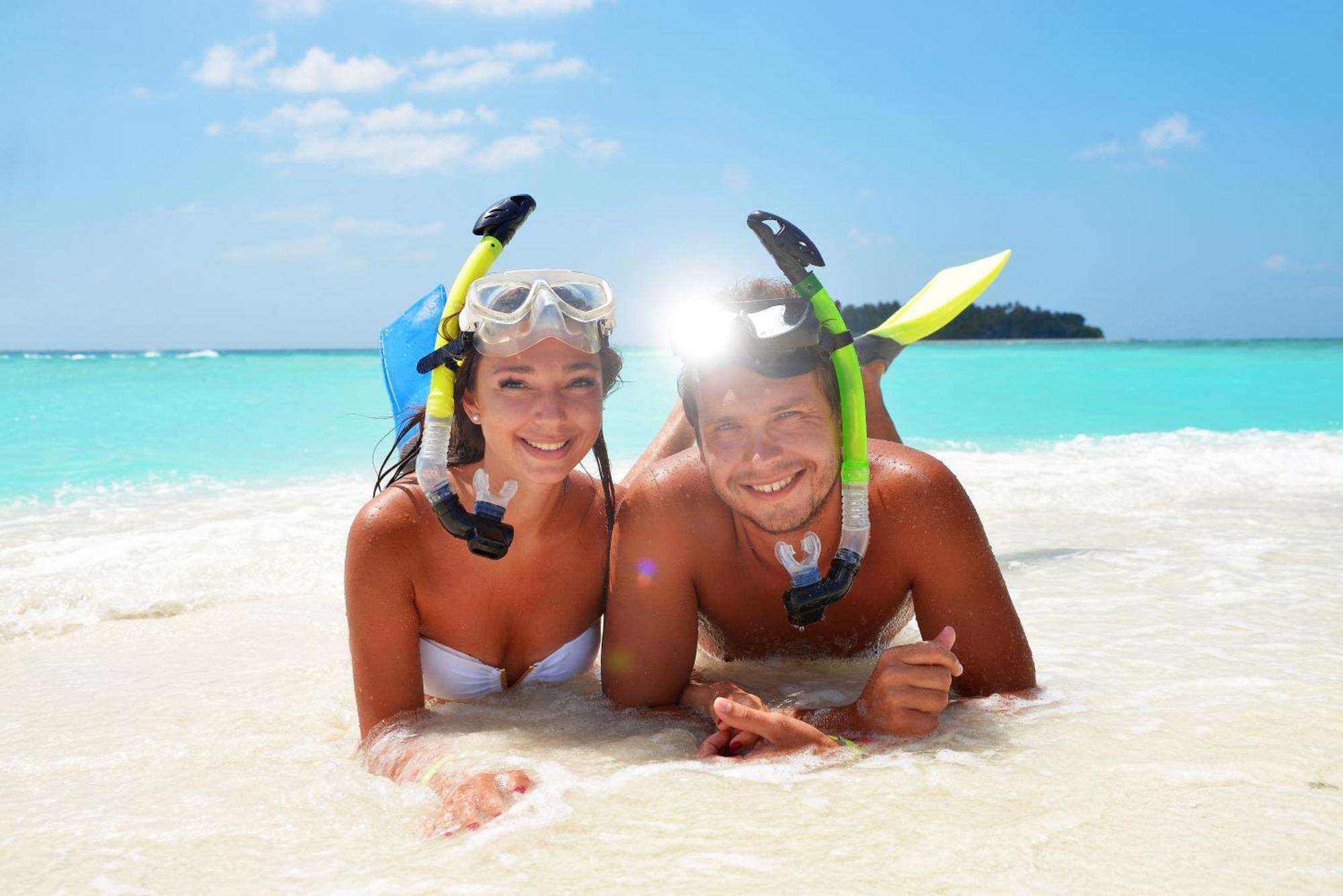 มลาฮินี กูดา บันดอส รีสอร์ต Hotel ฮุลฮูมาเล ภายนอก รูปภาพ Snorkeling in the Maldives